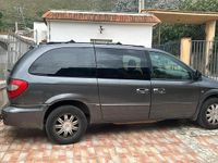 Usata Chrysler Voyager 150 CV (110 kW) 2005 Grigio Monovolume