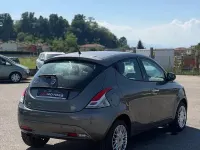 Usata Lancia Ypsilon Platinum 69 CV (50 kW) 2016 Grigio Utilitaria
