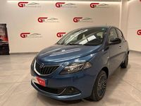Usata Lancia Ypsilon Gold 69 CV (50 kW) 2023 Blu/azzurro Utilitaria