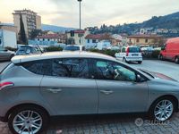 Usata Lancia Delta 120 CV (88 kW) 2010 Grigio Utilitaria