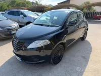 Usata Lancia Ypsilon 69 CV (50 kW) 2015 Nero Utilitaria