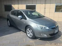 Usata Opel Astra 100 CV (73 kW) 2011 Grigio Berlina