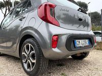 Usata Kia Picanto X-Line 65 CV (47 kW) 2023 Grigio Utilitaria