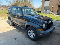 Usata Jeep Cherokee 116 CV (85 kW) 2008 Nero SUV