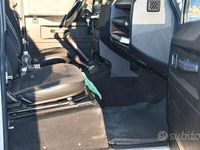 Gebraucht Land Rover Defender 122 PS (89 kW) 2010 Grau Kombi