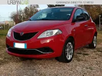 Usata Lancia Ypsilon 69 CV (50 kW) 2016 Rosso Utilitaria