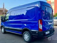 Usata Ford Transit 131 CV (96 kW) 2022 Bluazzurro Berlina