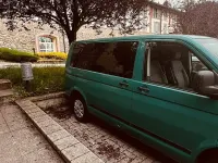 Usata VW Caravelle 131 CV (96 kW) 2006 Verde Furgone