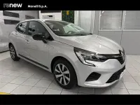 Usata Renault Clio Equilibre 145 CV (106 kW) 2023 Grigio chiaro Utilitaria