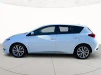 Usata Toyota Auris Lounge 112 CV (82 kW) 2016 Bianco Berlina