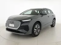 Käytetty Audi Q4 e-tron Advanced 210 kW (286 HP) 2025 Harmaa Katumaasturi