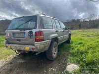 Usata Jeep Cherokee 116 CV (85 kW) 1997 Grigio SUV