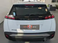 Nuova Peugeot 2008 Style 100 CV (73 kW) 2025 Bianco SUV