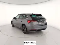 Usata Skoda Scala Style 116 CV (85 kW) 2024 Grigio metallizzato Utilitaria