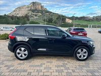 Usata Volvo XC40 Momentum 150 CV (110 kW) 2020 Nero SUV