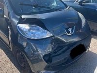 Usata Peugeot 107 54 CV (39 kW) 2006 Nero Utilitaria