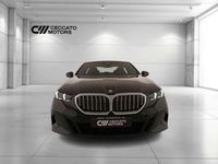 Nuova BMW 520 M Sport 208 CV (152 kW) 2025 Black sapphire metallizzato Berlina