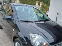Gebraucht Ford Fiesta 49 PS (36 kW) 2016 Schwarz Limousine