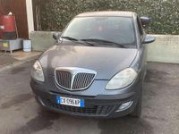 Usata Lancia Ypsilon 60 CV (44 kW) 2005 Grigio Utilitaria