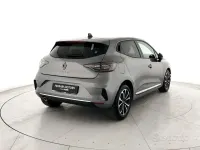 Usata Renault Clio Techno 91 CV (66 kW) 2025 Grigio Utilitaria