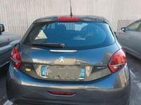 Usata Peugeot 208 Active 75 CV (55 kW) 2016 Grigio Utilitaria