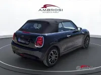 Usata Mini ONE 102 CV (75 kW) 2020 Nero Utilitaria