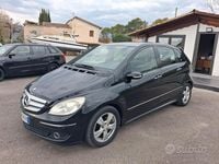 Usata Mercedes B200 140 CV (102 kW) 2008 Nero Monovolume