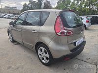 Usata Renault Scénic III Luxe 110 CV (80 kW) 2010 Marrone Monovolume