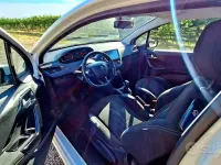 Usata Peugeot 208 68 CV (50 kW) 2013 Bianco Utilitaria