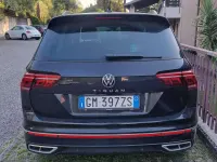 Usata VW Tiguan R-line 150 CV (110 kW) 2023 Nero SUV