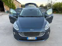 Usata Ford Fiesta Titanium 125 CV (91 kW) 2021 Blu Utilitaria