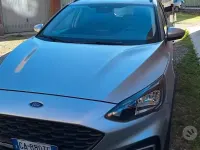 Usata Ford Focus 100 CV (73 kW) 2020 Grigio Station wagon