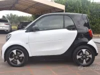 Usata Smart ForTwo Electric Drive Passion 41 kW (56 CV) 2023 Bianco Berlina