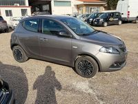 Usata Lancia Ypsilon Gold 69 CV (50 kW) 2023 Grigio Utilitaria
