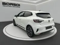 Usata Renault Clio V Techno 91 CV (66 kW) 2025 Bianco ghiaccio Berlina