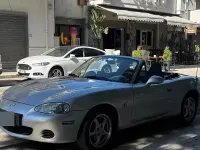 Usata Mazda MX5 110 CV (80 kW) 2001 Grigio Cabrio