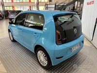Usata VW up! Move 65 CV (47 kW) 2022 Blu Utilitaria