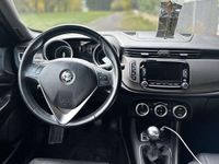 Usata Alfa Romeo Giulietta Exclusive 120 CV (88 kW) 2015 Utilitaria