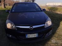 Usata Opel Astra GTC 101 CV (74 kW) 2008 Nero Coupé