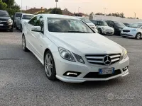 Usata Mercedes E220 Elegance 170 CV (125 kW) 2012 Bianco Berlina