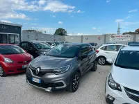 Usata Renault Captur 110 CV (80 kW) 2018 Grigio SUV