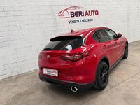 Usata Alfa Romeo Stelvio Business 160 CV (117 kW) 2019 Rosso SUV