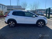 Usata Peugeot 2008 S 110 CV (80 kW) 2018 Bianco SUV