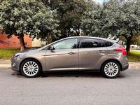 Usata Ford Focus Titanium 116 CV (85 kW) 2011 Grigio Berlina