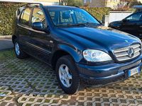Begagnad Mercedes ML270 163 HK (119 kW) 2001 Blå SUV