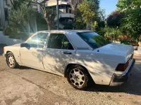 Usata Mercedes 190 75 CV (55 kW) 1990 Berlina