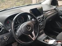 Usata Mercedes B180 109 CV (80 kW) 2016 Nero Utilitaria