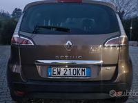 Usata Renault Scénic III XMOD 110 CV (80 kW) 2014 Marrone Monovolume