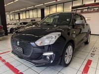 Usata Suzuki Swift Cool 90 CV (66 kW) 2019 Nero tetto grigio Utilitaria