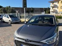 Usata Hyundai i20 75 CV (55 kW) 2017 Grigio Berlina